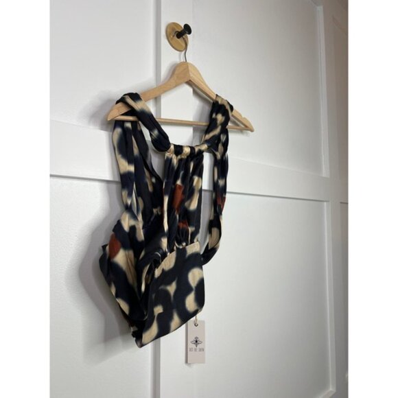 NWT Just Bee Queen Cut Out Satin Harlow One Shoulder Crop Top  Navy Floral - Picture 4 of 10